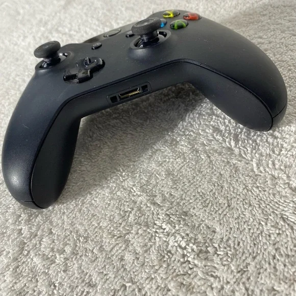 Xbox One Wireless Controller - Picture 8 of 13